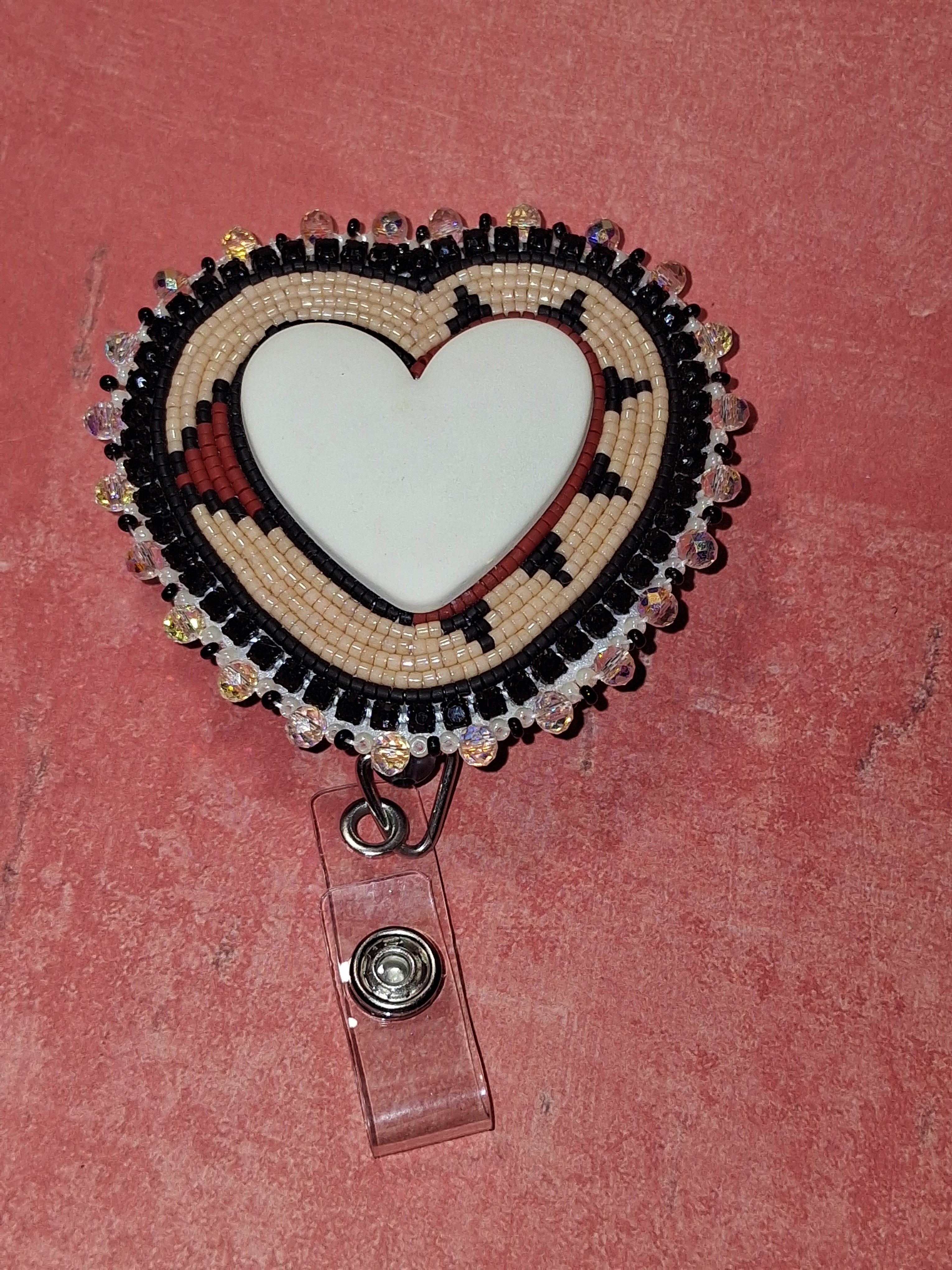 Heart Diné Basket Bagde Reel